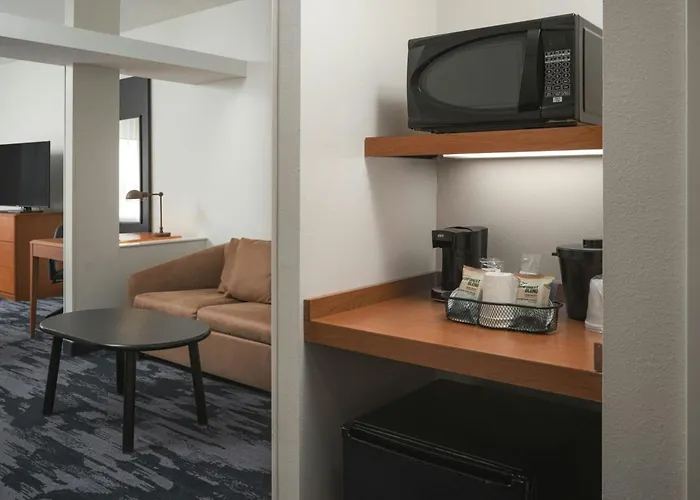 Fairfield Inn & Suites Louisville East