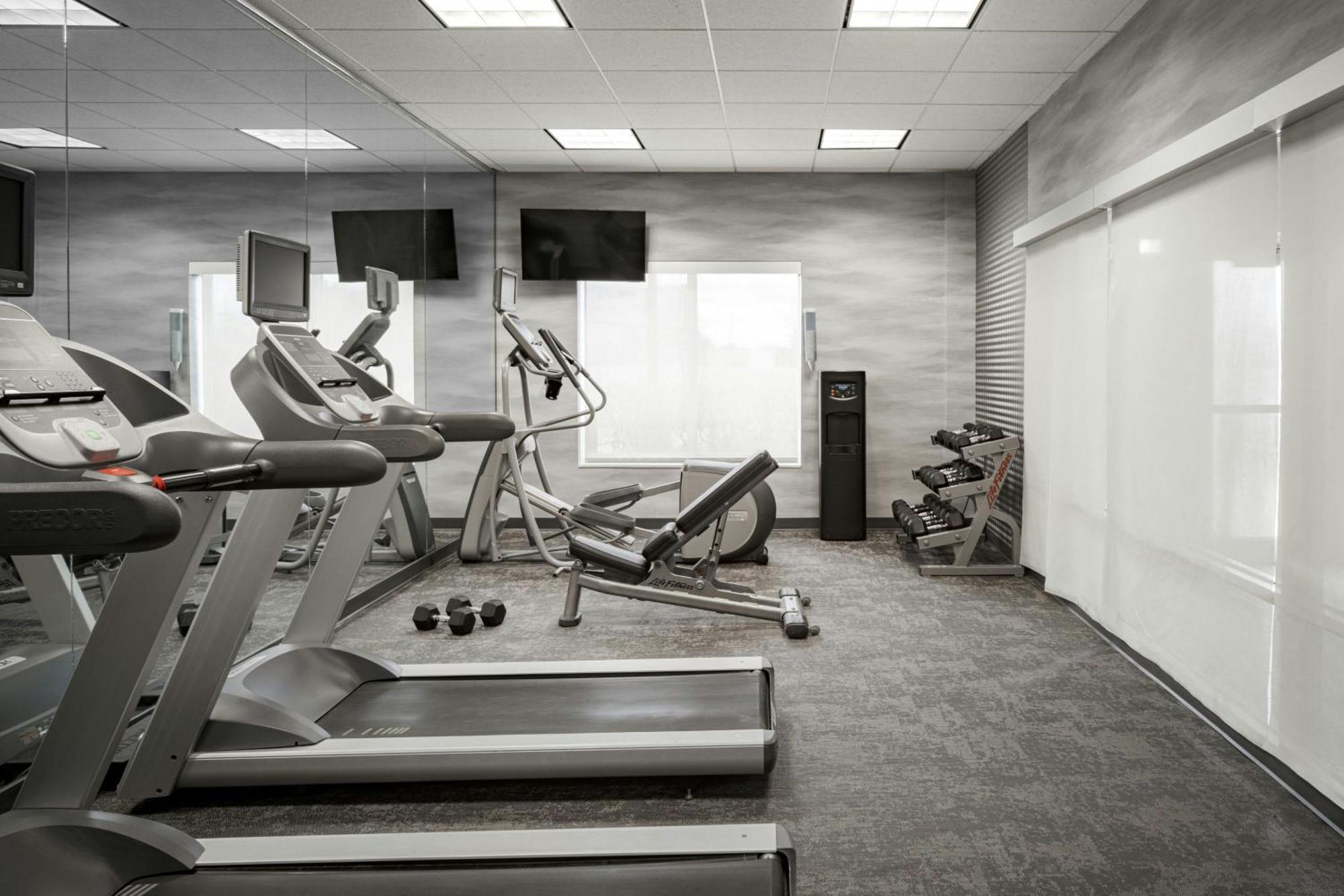 Hotel Fairfield & East 3*