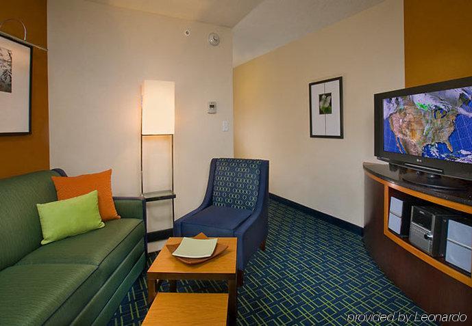 Hotel Fairfield & East Louisville