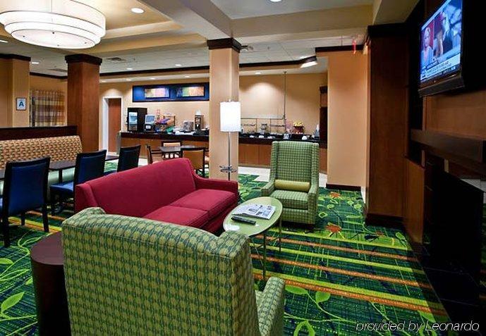 Hotel Fairfield & East 3*