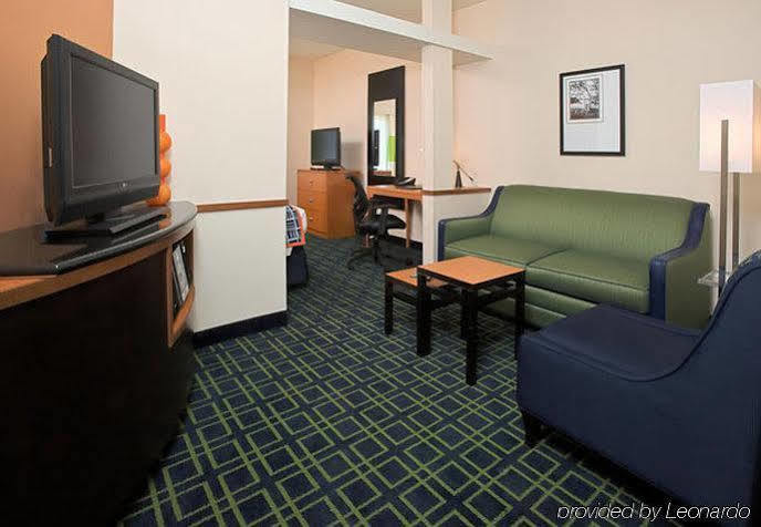 Hotel Fairfield & East 3*